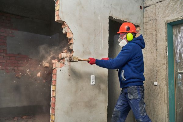 Concrete Wall Demolition in Middletown